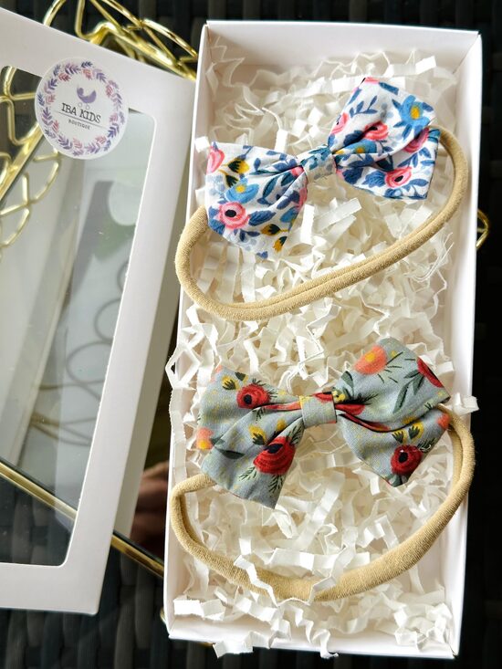 FLOWERY HEADBAND